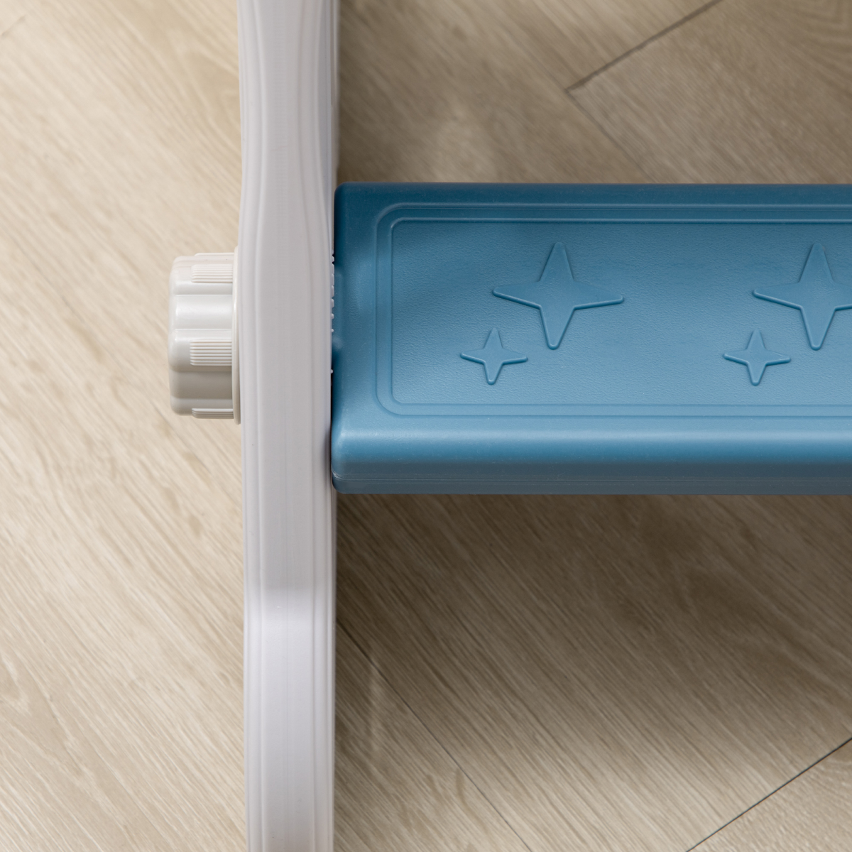 AIYAPLAY Space-Themed Baby Slide - Freestanding 1.5-3Y, Blue