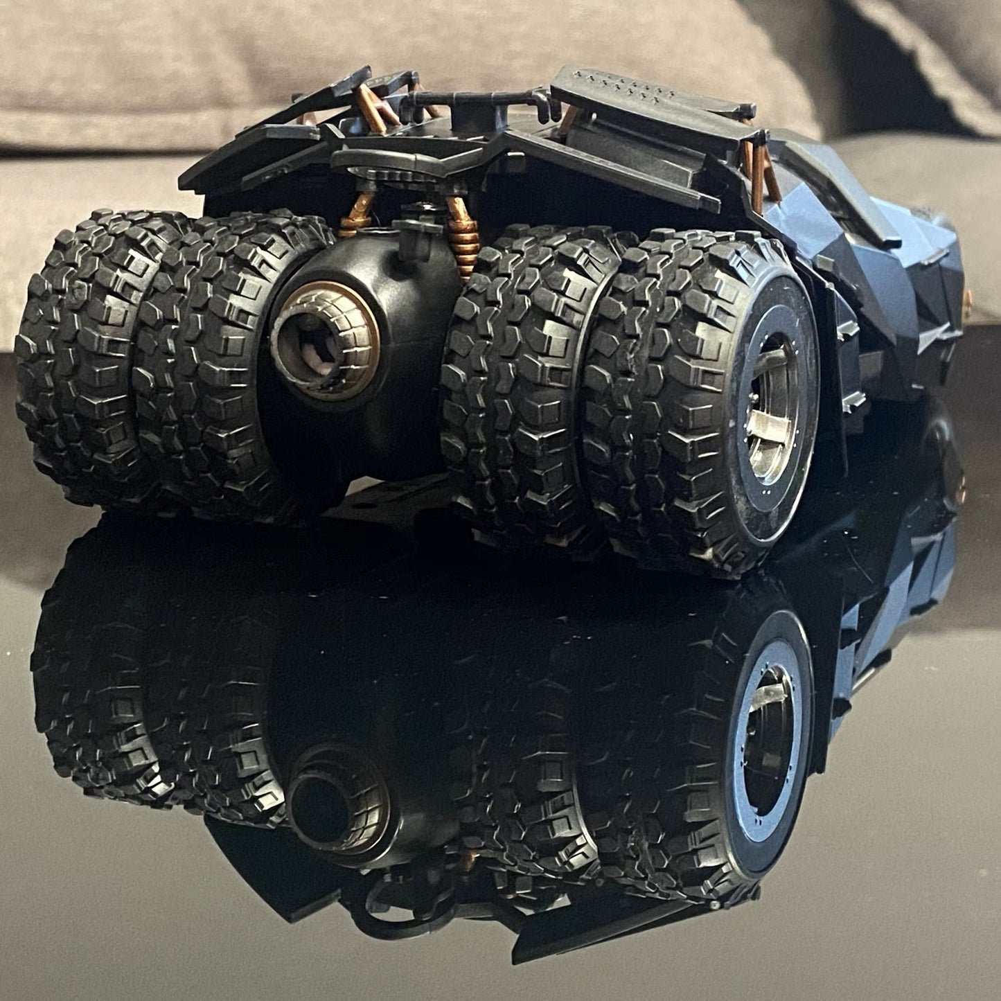 1:24 Batmobile Alloy Die Casting Truck Model Sound & Light Start Sprayable Children Toys Birthday Present