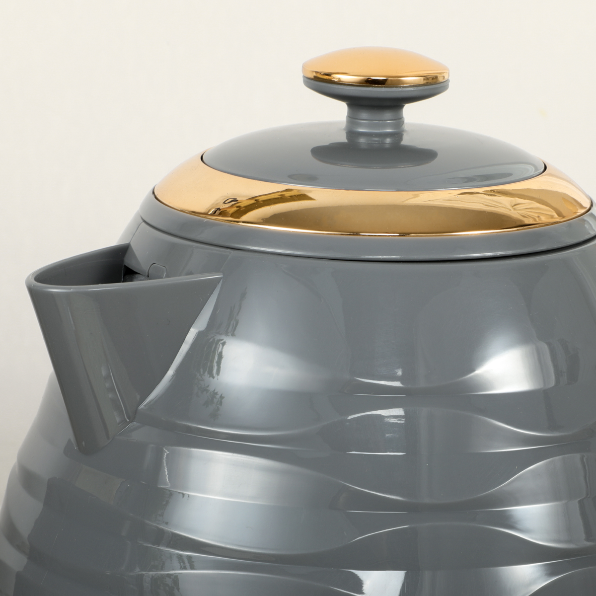 Stylish Kettle & Toaster Set: Rapid Boil & 4-Slice Perfection!