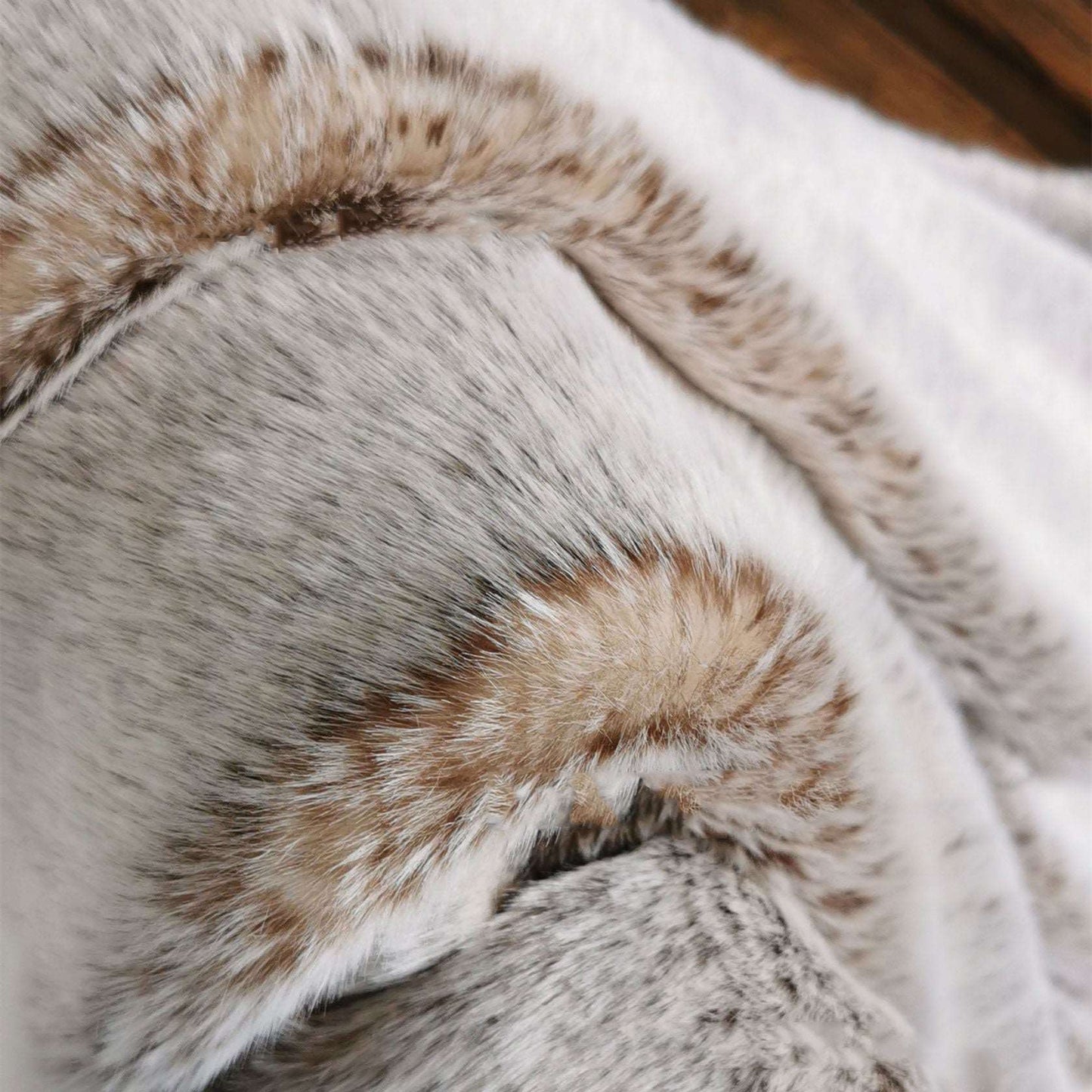 Double Layer Arctic Luxury Faux Fox Fur Throw - 4 Colours