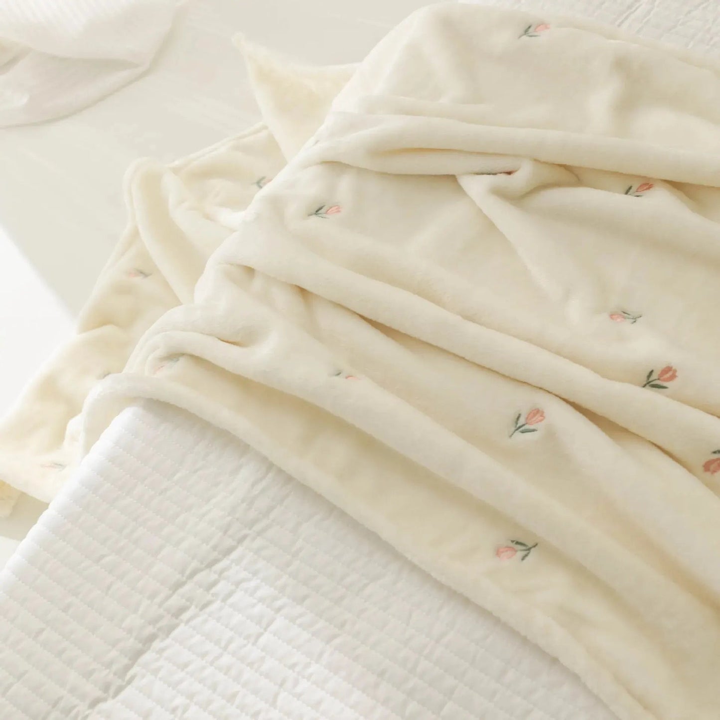 Embroidered White Fleece Baby Winter Throw Blanket - 4 Styles