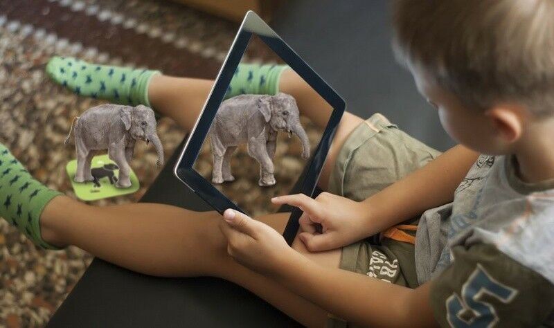 Engaging Augmented Reality Learning Cards