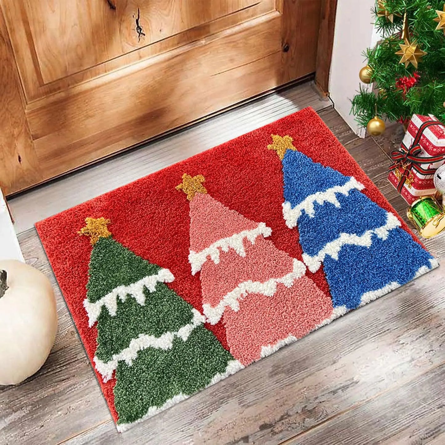 Christmas Door Mat – Red Santa & Gingerbread Carpet for Indoor/Outdoor Holiday Home Decoration 2026