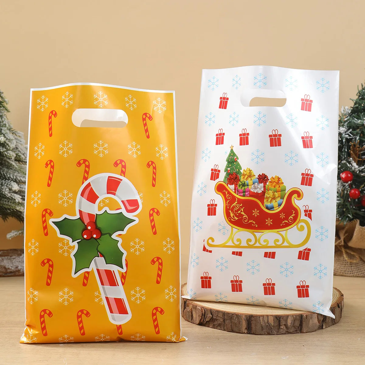 Christmas Candy Gift Bags – 10/25/50pcs Merry Christmas Packaging Bags for Holiday Treats & Gifts 2025–2026