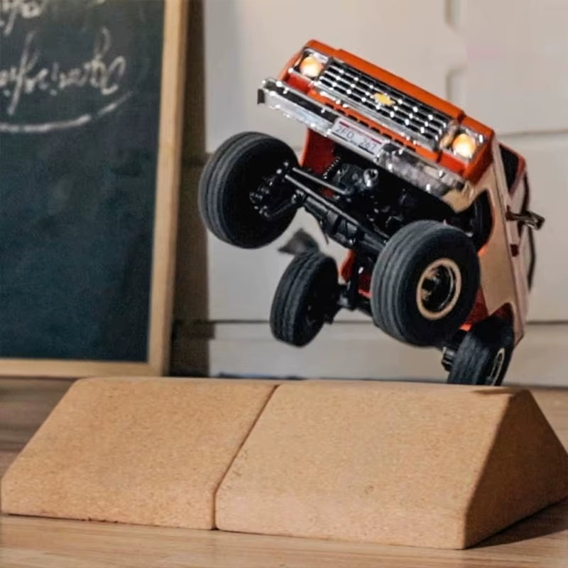 Fms 1:24 K5 Blazer Retro Simulation Pickup Truck Model Rc Climbing Car Model Toy