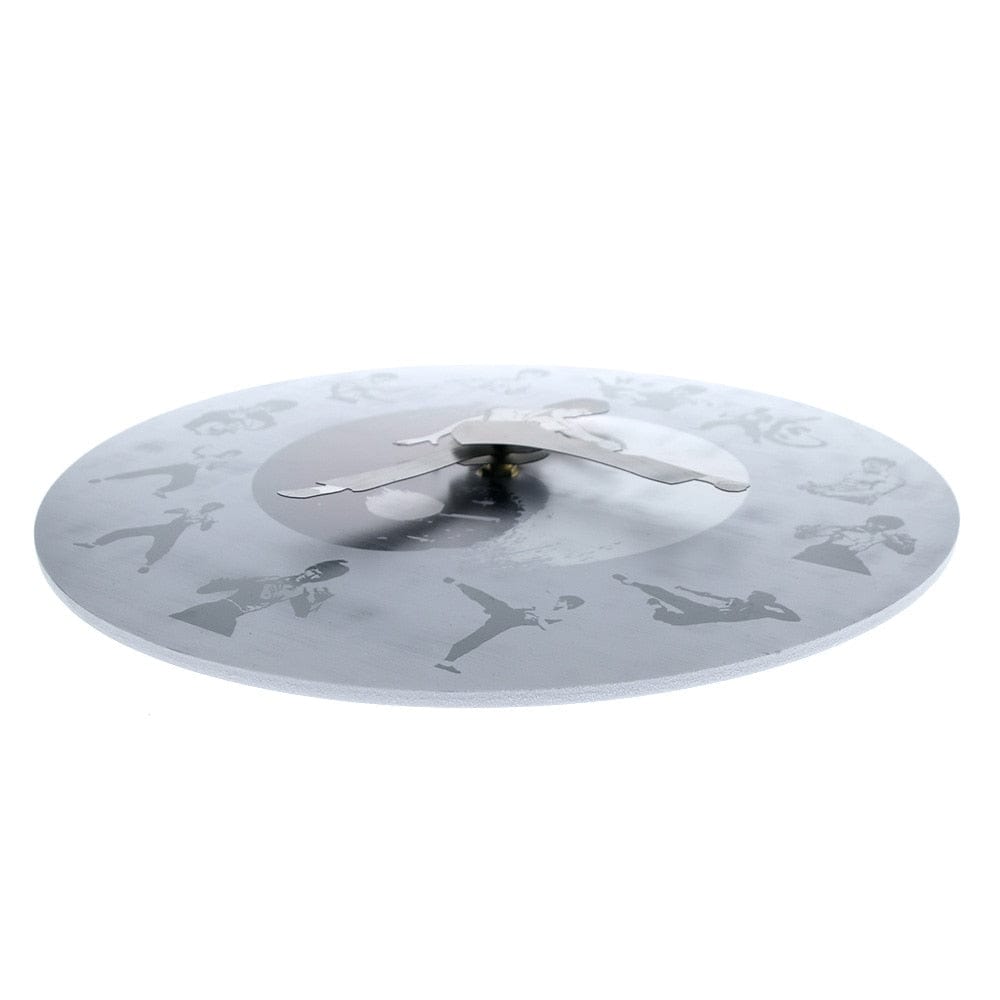 Yin Yang Bruce Lee Kung Fu Wall Clock