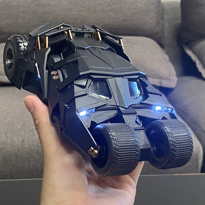 1:24 Batmobile Alloy Die Casting Truck Model Sound & Light Start Sprayable Children Toys Birthday Present