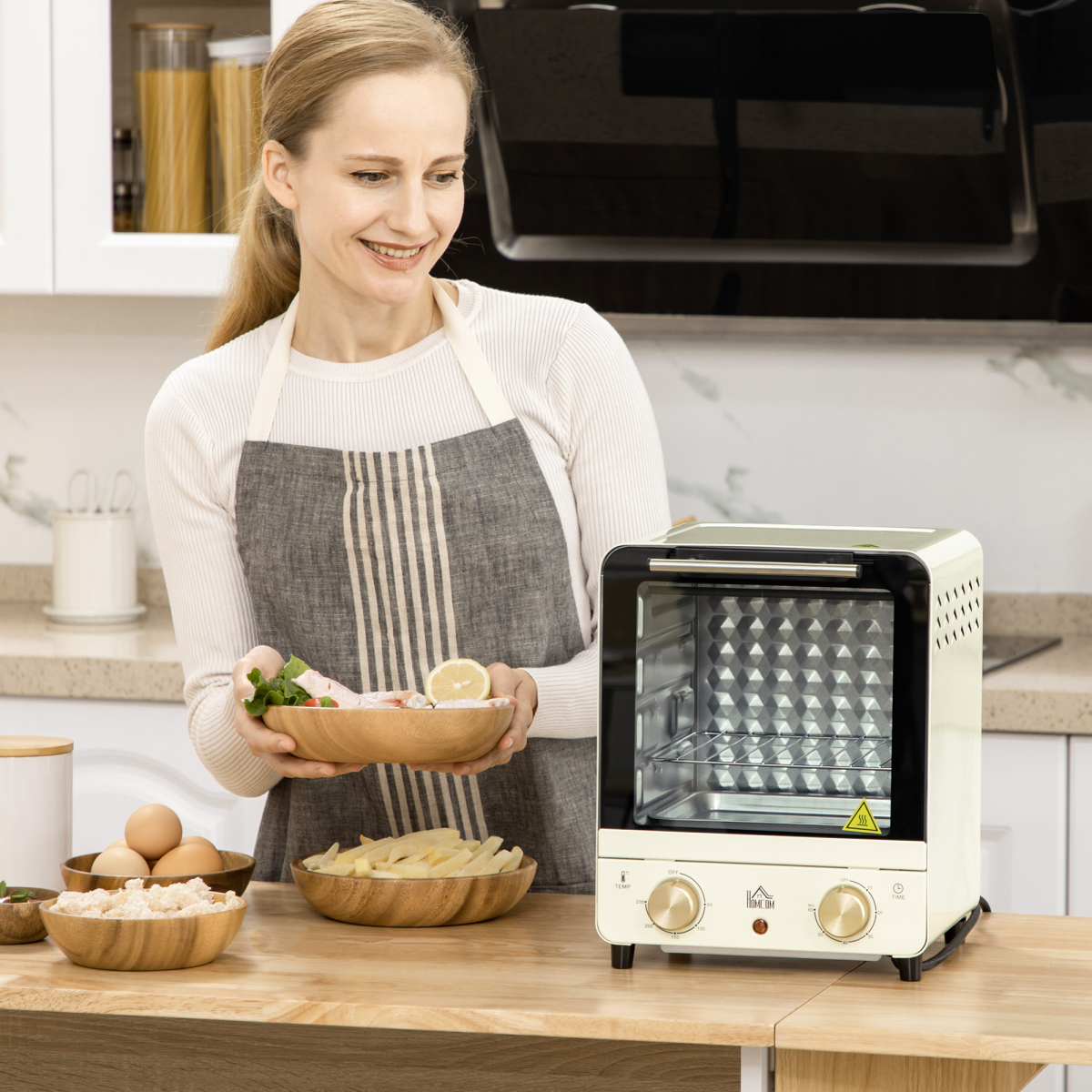 Retro Convection Mini Oven: Stylish Cream Toaster with Baking Tray