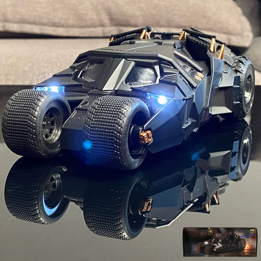 1:24 Batmobile Alloy Die Casting Truck Model Sound & Light Start Sprayable Children Toys Birthday Present