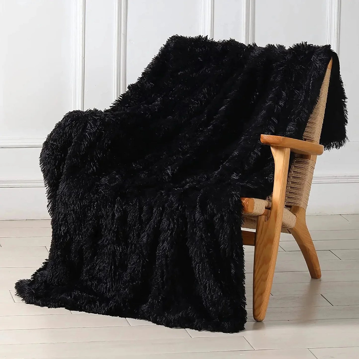 Cosy Winter Faux Fur Fleece Sherpa Throw - Grey, Ivory, White & Black