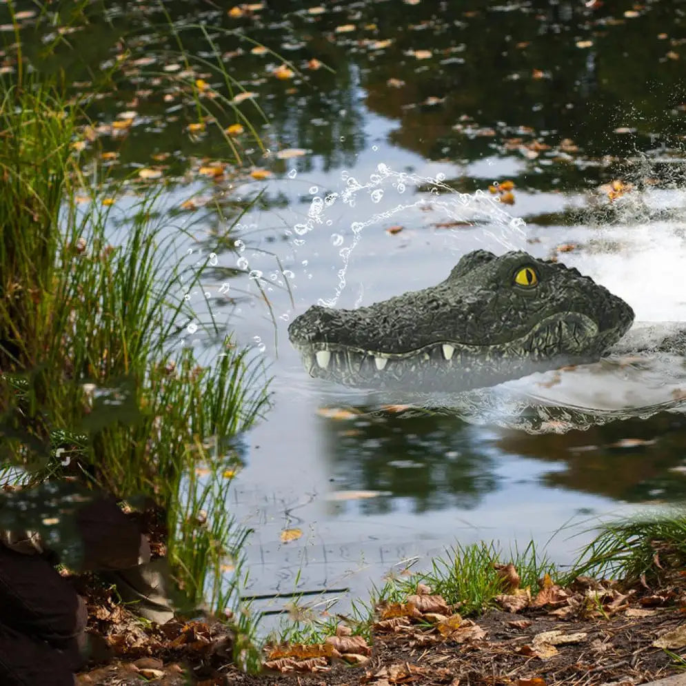 RC SneakySwim Alligator Toy
