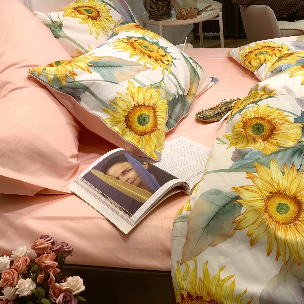 Dainty Sunflower Duvet Cover Set (Long-Staple Sateen Cotton)
