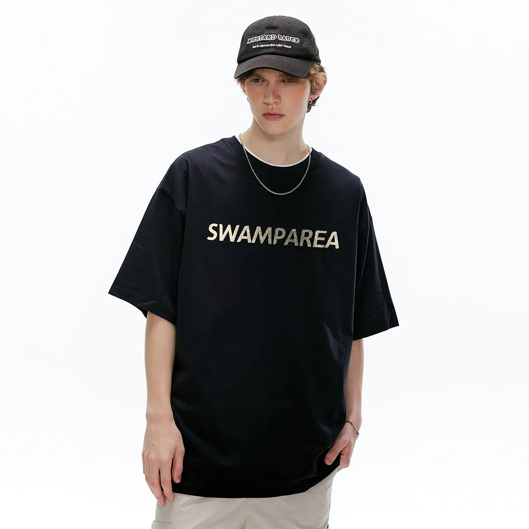 SWAMP AREA© - American High Street - Vintage Portrait Oil Painting Design -  Loose-Fit Drop-Shoulder  Short-Sleeve T-Shirt