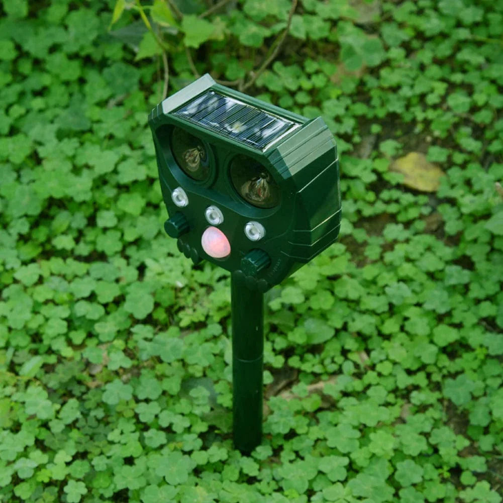 Ultrasonic Animal Solar Powered Pest Motion Activated Repeller